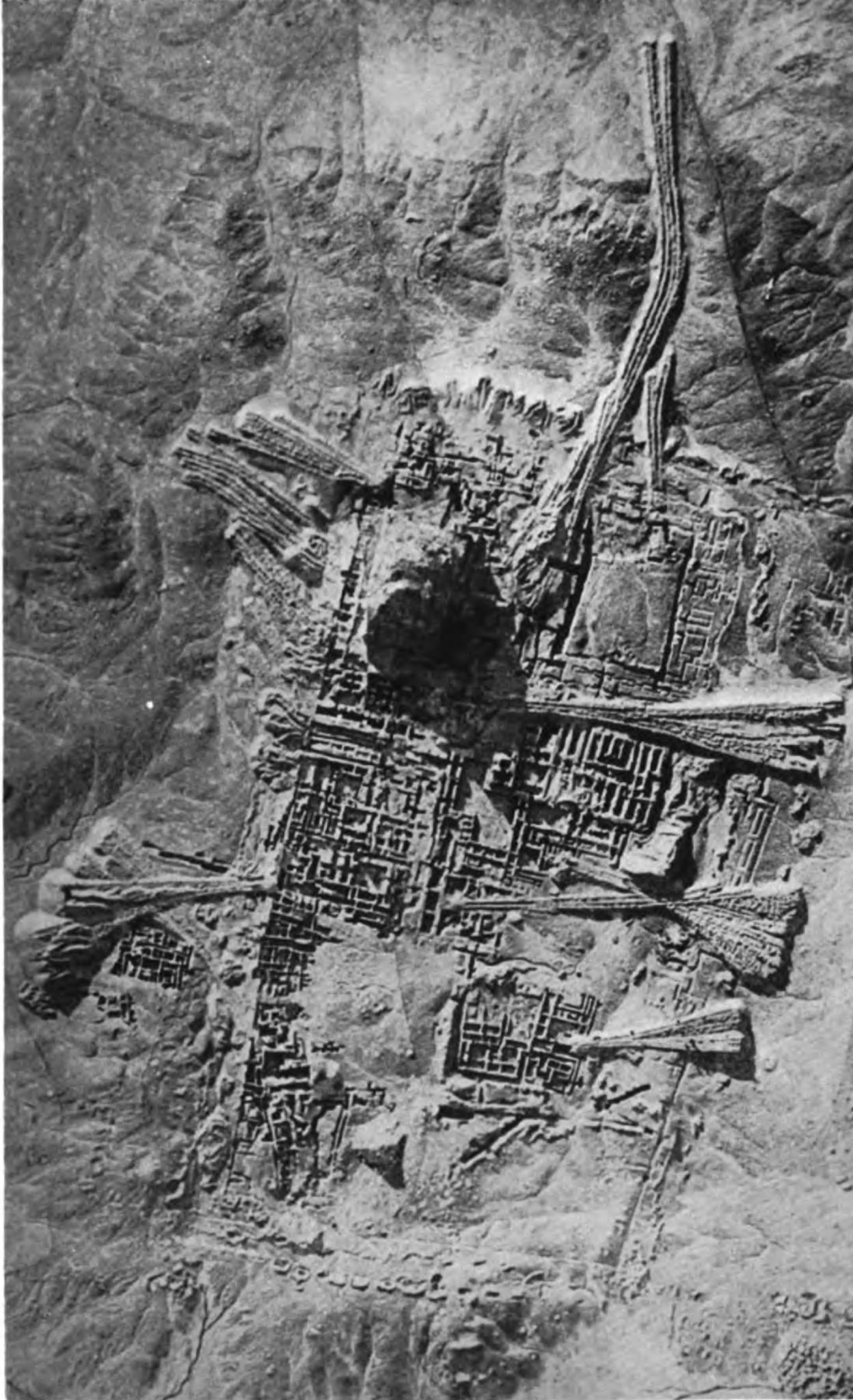 Aerial view of Ur, 1927.